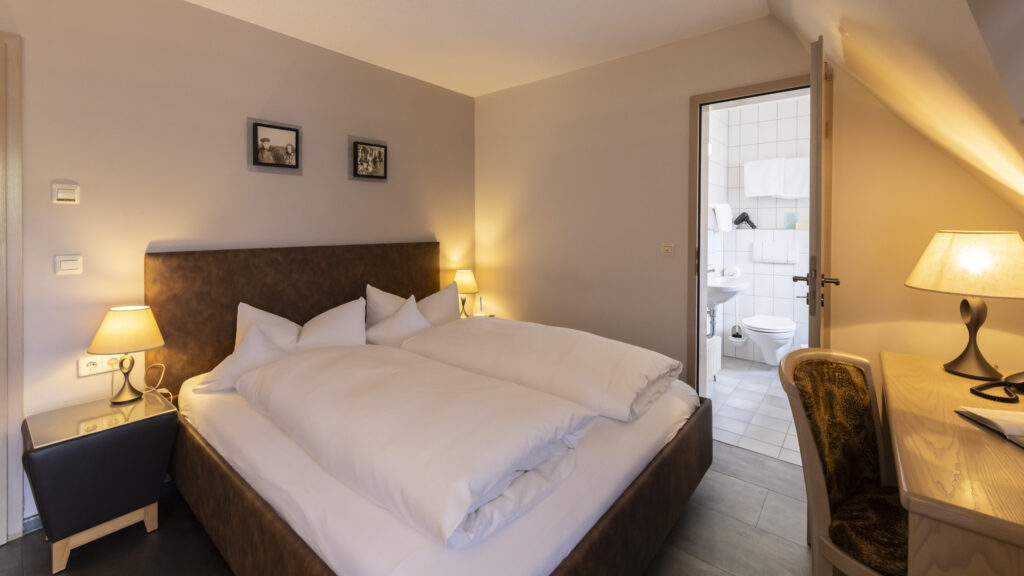 Zimmerbeispiel Hotel Castell in Leinsweiler